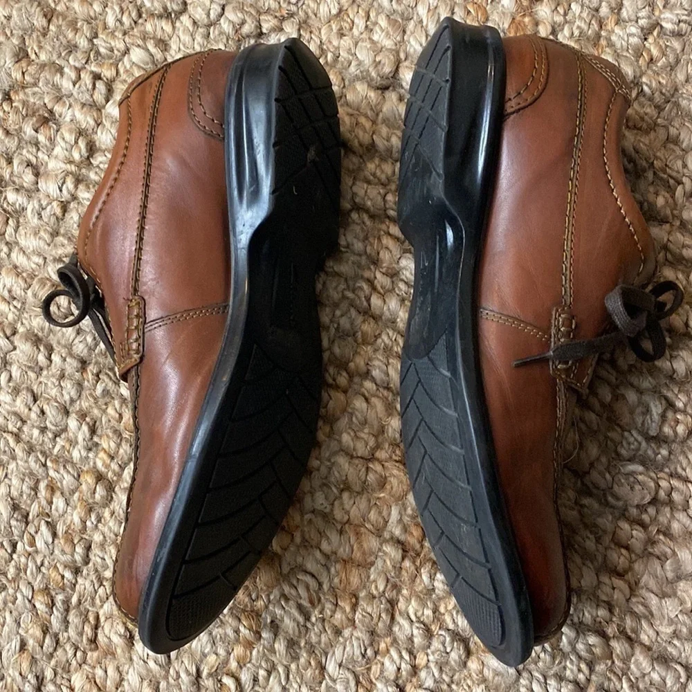 Clarks Lace Up Oxford Mens 11 Brown Leather Loafer Shoes classic Casual comfort